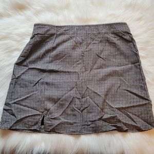 American Eagle Outfitters Black & White Plaid Mini Skirt Size Medium